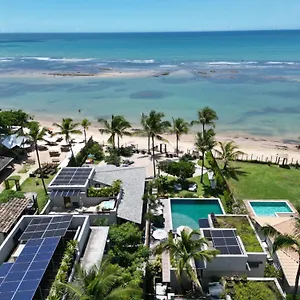 https://santa-aldeia-hotel.hotelsportoseguro.com